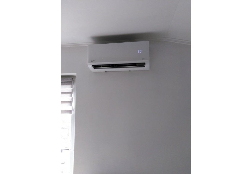 Монтаж спліт системи Neoclima серия Therminator 3.2 Inverter NS/NU-12EHXIw1 у Львові