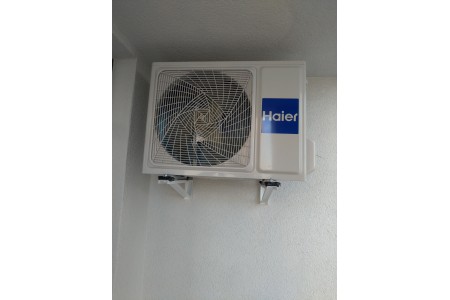 Монтаж спліт-системи Haier Pearl Inverter AS25PBAHRA-H /1U25YEGFRA-H у Львівській квартирі.