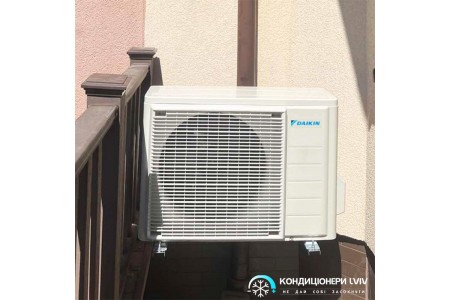 Монтаж двох кондиціонерів Daikin в с. Ков’ярі