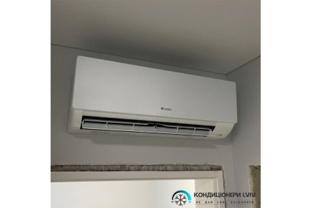 Монтаж кондиціонера Gree So-Cool GWH12APAXF-S6DBA3A у високоповерхівці м. Львова