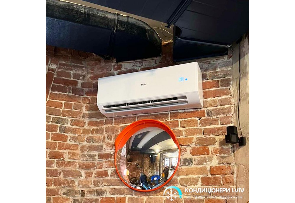 Монтаж кондиціонера Haier Revive Inverter AS50RCBHRA/1U50MERFRA у кав'ярні м. Львів
