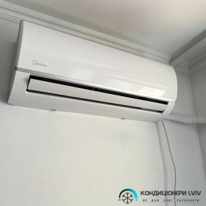 <Монтаж двох кондиціонерів Midea Forest DC AF6(8)-09N8C2E-I/AF6(8)-09N8C2E-O в квартирі у Львові