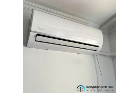 Монтаж двох кондиціонерів Midea Forest DC AF6(8)-09N8C2E-I/AF6(8)-09N8C2E-O в квартирі у Львові