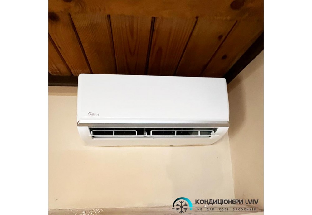 Монтаж мультиспліт-системи Midea Xtreme у с.Солонка Львівської області