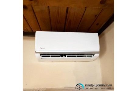 Монтаж мультиспліт-системи Midea Xtreme у с.Солонка Львівської області