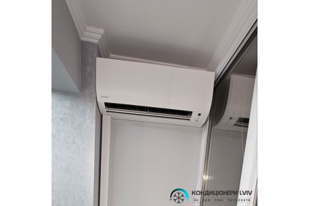 Монтаж спліт-системи Daikin Comfora у багатоповерхівці  Львова