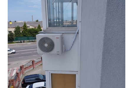Монтаж спліт-системи Tosot GB-12VP2 Wi-Fi  у Львові