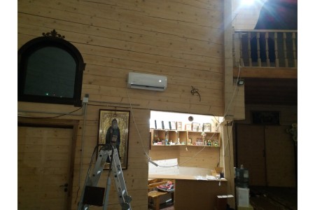 Монтаж кондиціонера Therminator 3.2 NS/NU-12AHEw в церкві