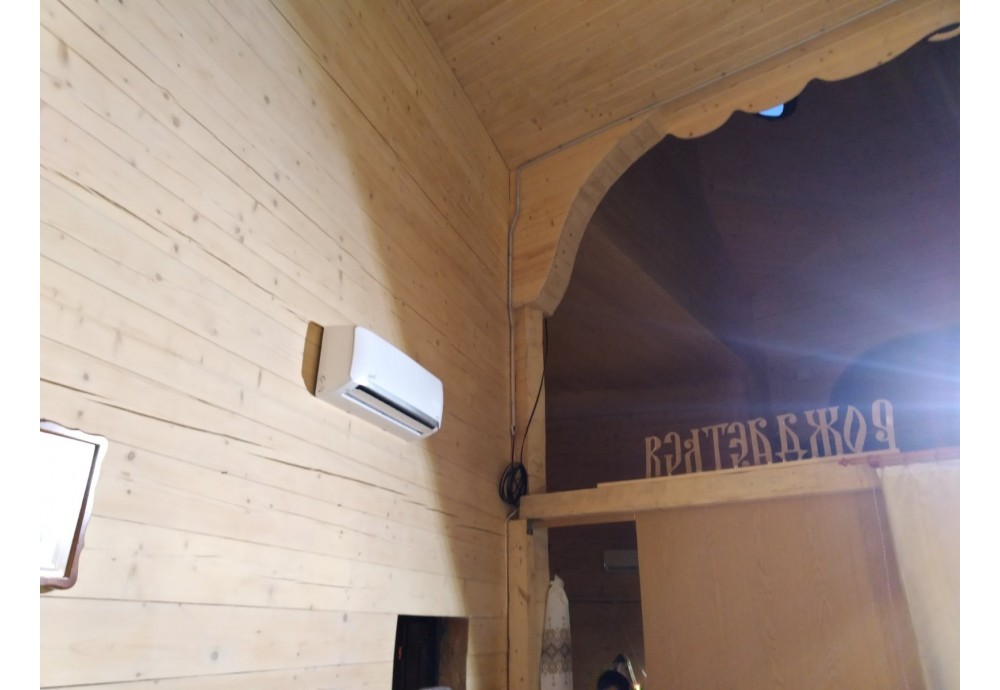Монтаж кондиціонера Therminator 3.2 NS/NU-12AHEw в церкві
